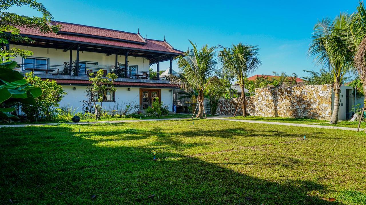 Unique Private Villas シェムリアップ エクステリア 写真
